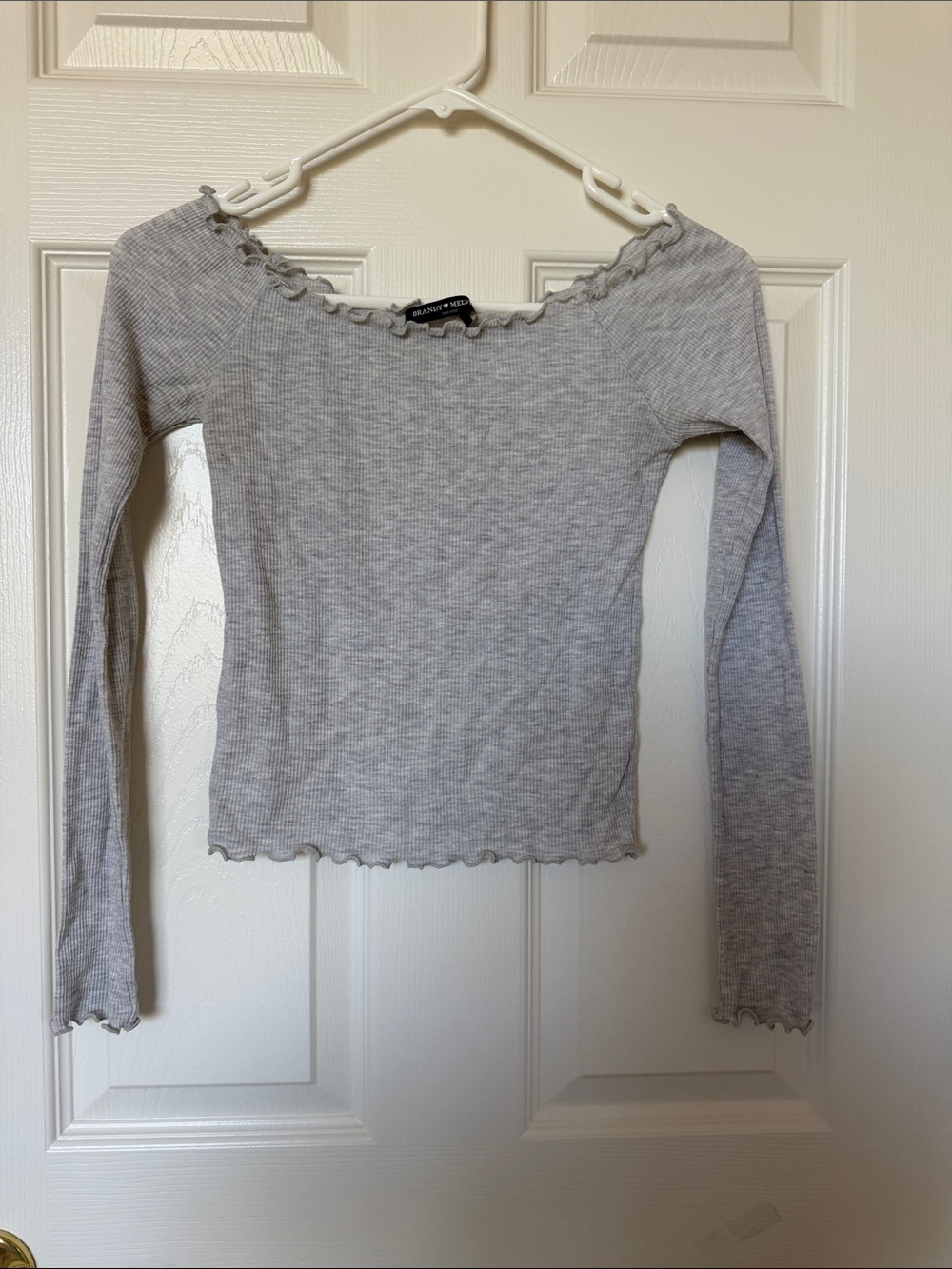 Brandy Melville Light Gray Ribbed Lettuce-Edge Long Sleeve Top